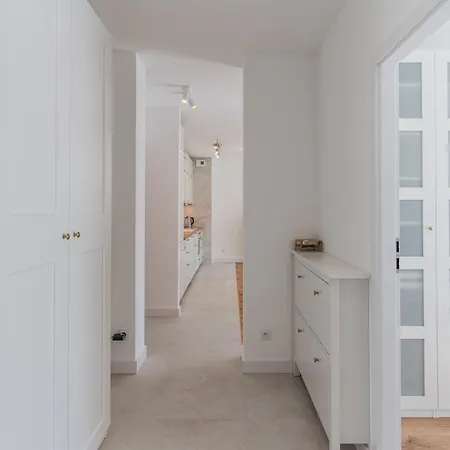 Apartamento Podpromie Modern By Bookinghost *
